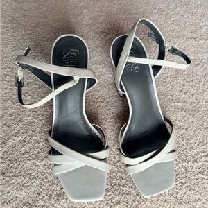 Franco Sarto Women's Cream Strappy Sandals
